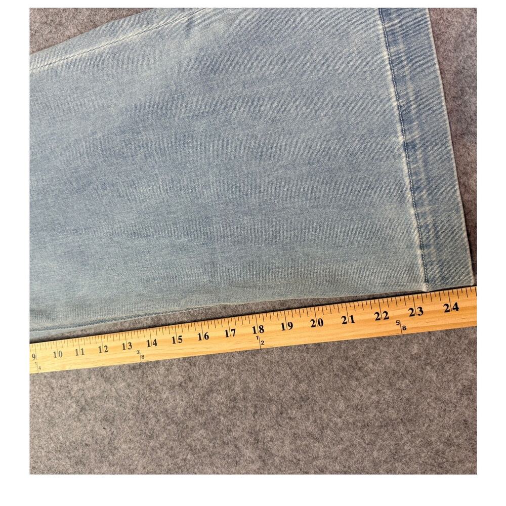 NWT Unpublished Jeans Women 27 Light Wash High Rise Wide Leg Double Button Denim - Picture 6 of 8